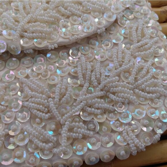 EUC VINTAGE K. GIMBAL White Beaded & Sequin Clutch Made in Hong Kong - Picture 9 of 9